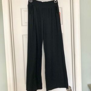 Juniors M Flowy soft pants